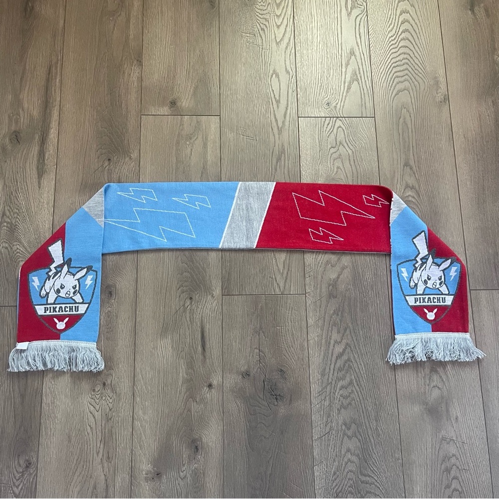 Pokémon Sports Pikachu Machamp Lucario Knit Soccer Scarf - Picture 4 of 12